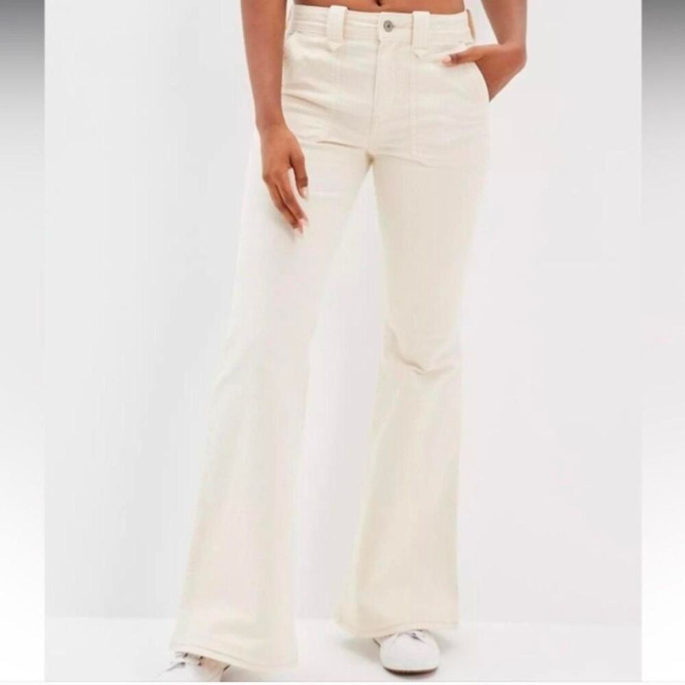 American Eagle Cream Festival Flare Stretch Jeans High Rise Size 0 Short